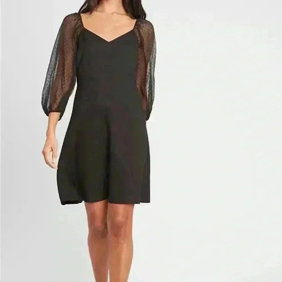 Elegant Black Sheer Sleeve Women's Dress - Picture 2 of 8